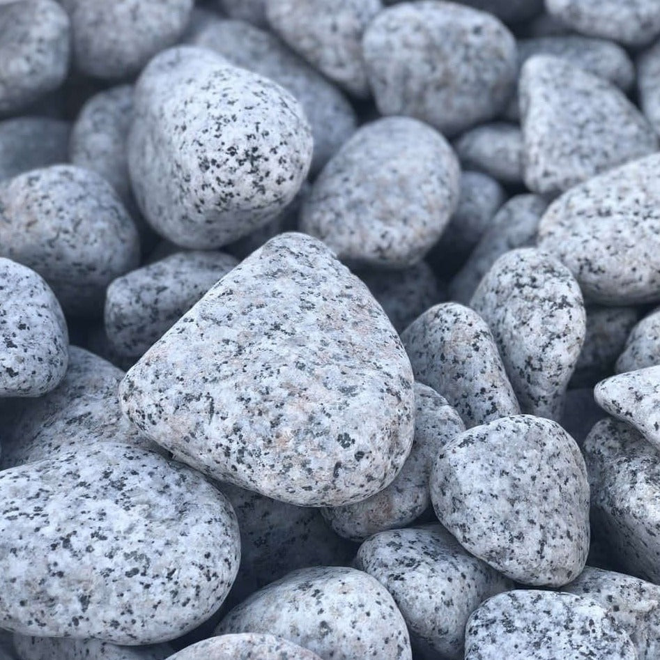 Canto rodado Granito Blanco, Cantos rodados, Colores Blancos, Colores Claros, Exteriores, Gaviones, Gaviones decorativos, Gaviones fachadas, Gris, Jardin, Original, Piedra Blanca Jardin, Piedra jardin, Piedras blancas, Piedras claras, Piedras duras, Piedras economicas, Piedras grandes, Piedras grises, Tamaño Gaviones