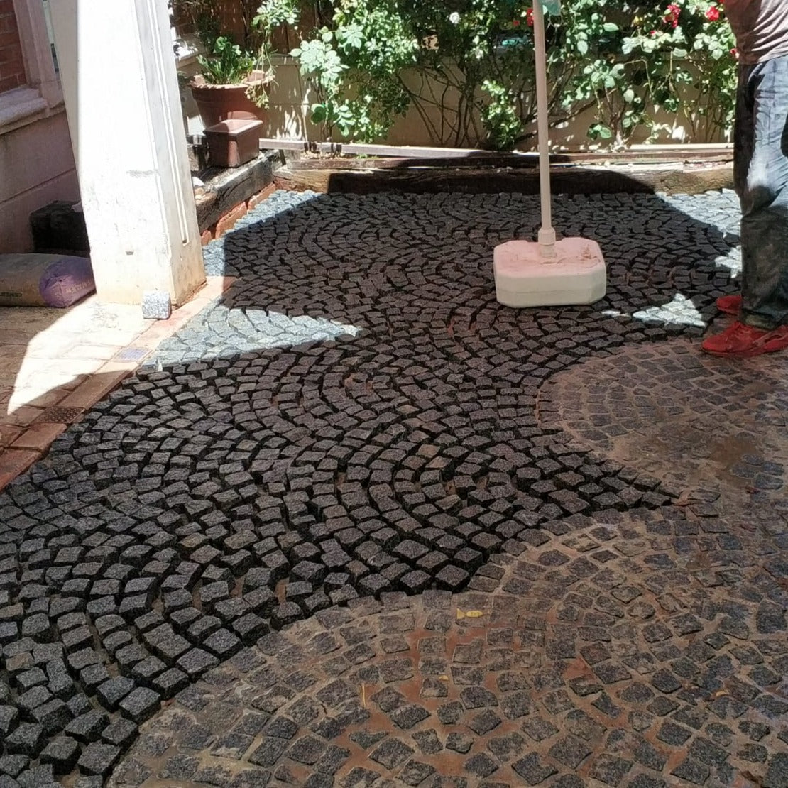 Adoquines Granito gris rústico - Velestone