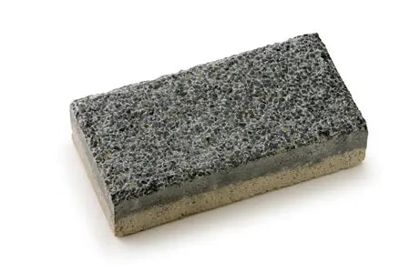 Adoquín granítico negro de 24 x 12 x 6 cm para cenefas y zonas de paso - Vetonek